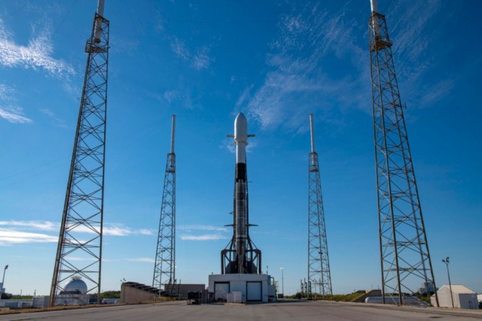 因天气原因 SpaceX宣布推迟猎鹰9号火箭发射任务