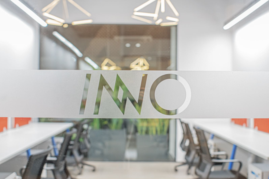 INNO未来城与紫峰大厦办公室租赁，哪个更适合创业阶段企业？