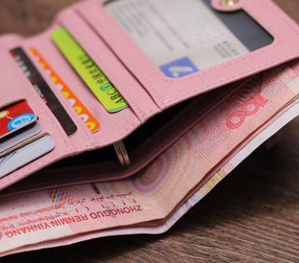 旧钱包要如何处理CP钱包，处理不当会影响财运，看看钱包上的风水学吧